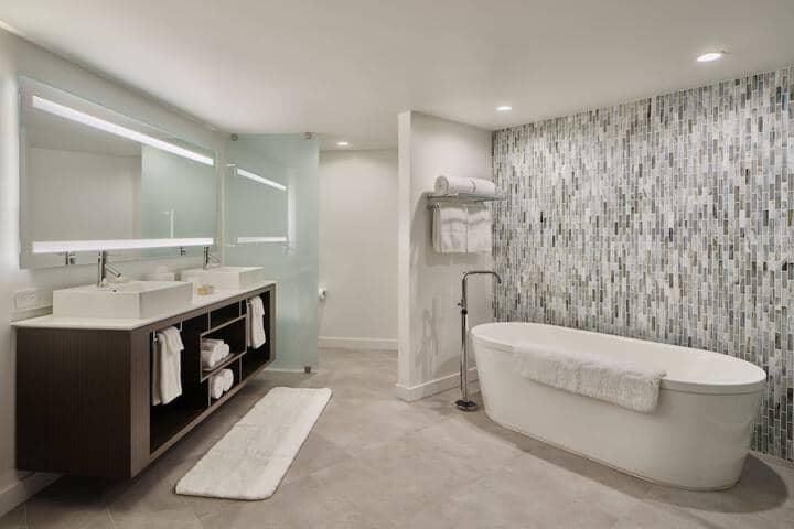 Room 40 of 86