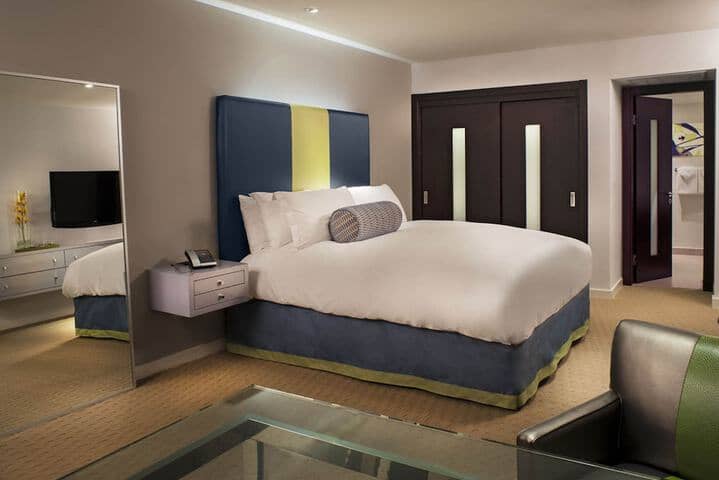 Room 5 of 86